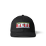 YETI Casquette Trucker Rainbow Trout Logo Badge Noir