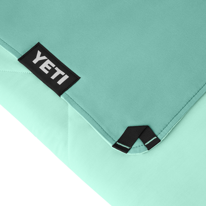 YETI Lowlands® Blanket Seafoam