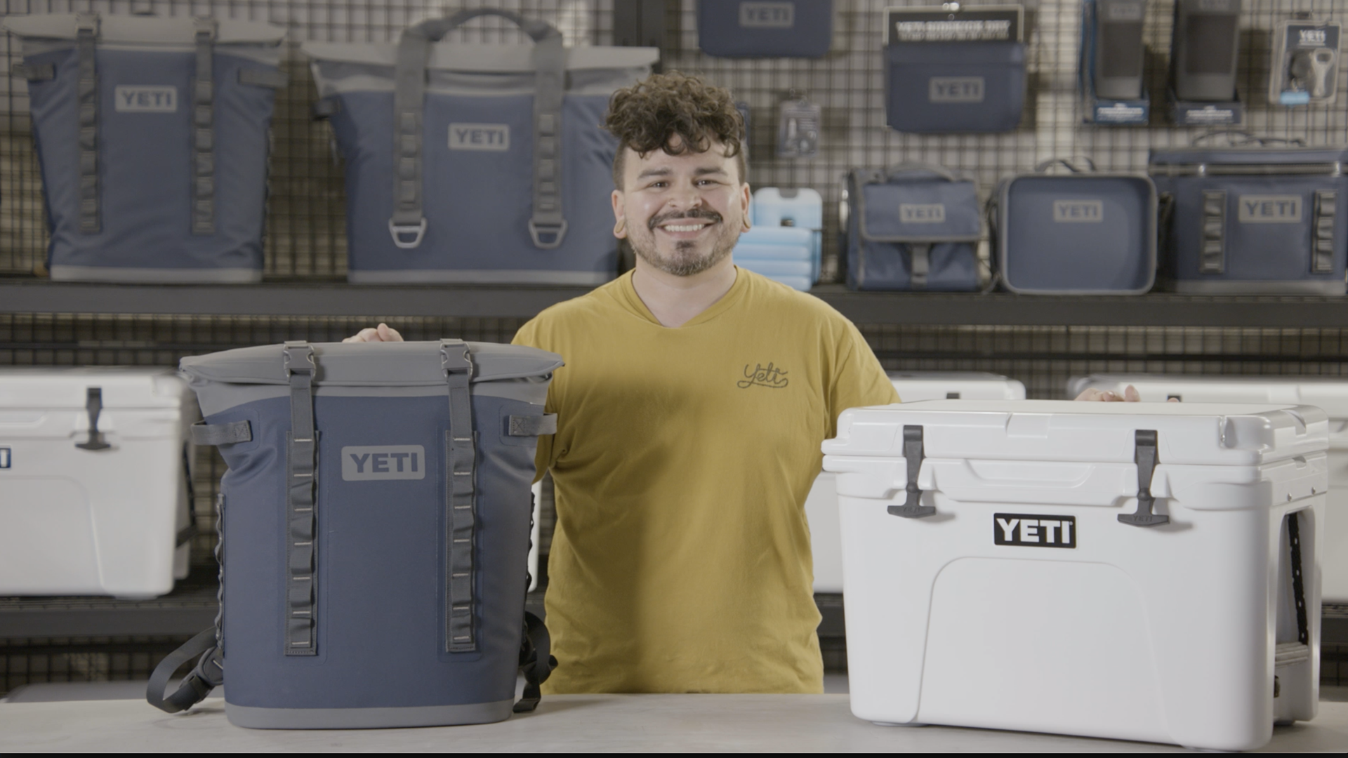 Charger la vidéo : Découvrez la gamme de glacières Yeti
